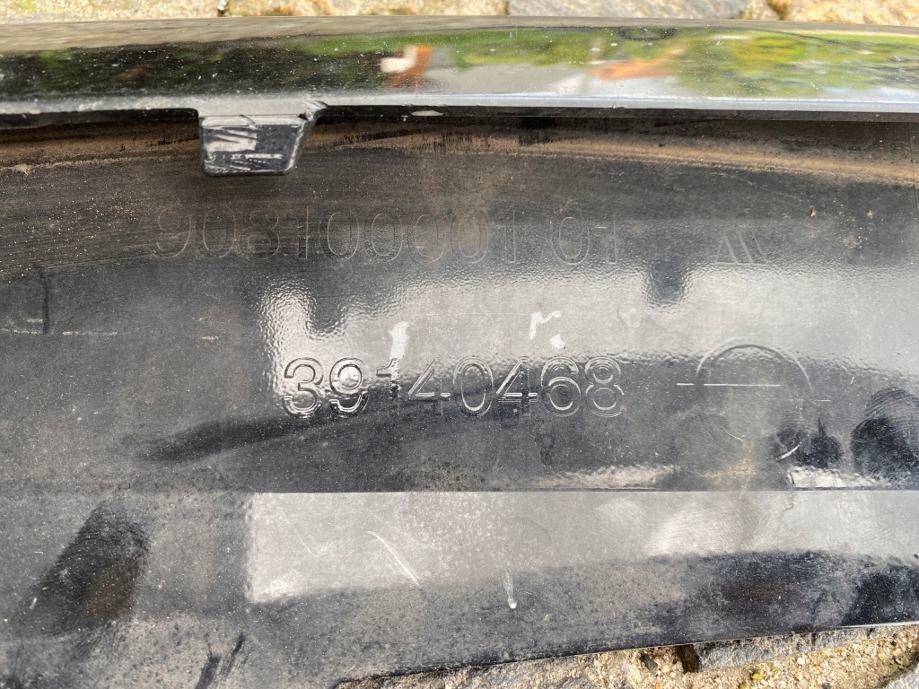 Opel insignia b 2 2 рестайлинг  бампер перед решётка хром 39140468 оригинал в Украине