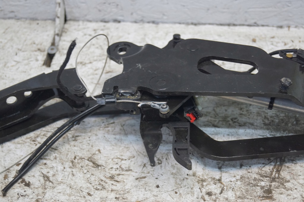 фото №6, Петля aston martin db11 ky53-54796-ad