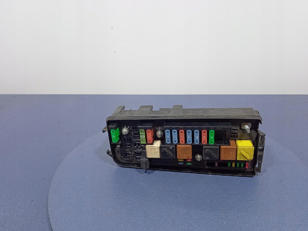 фото №1, Opel vectra c 2.8t 24 v 250 km коробка предохранителей bsi 13248317 z28net