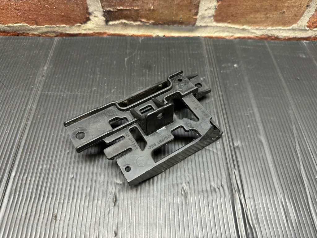 фото №1, Mercedes w221 кронштейн радара a2218851167