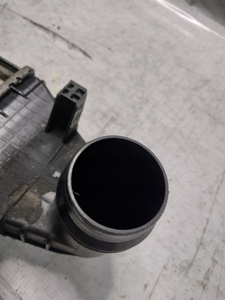 Интеркулер mercedes w212 2,2cdi автоматическая коробка передач a2046000100 с Разборки