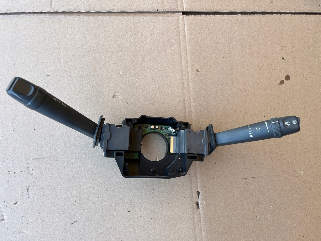 фото №1, Переключатель комбинированный рычаг volvo s80 v70 ii 2000-2004 9452392