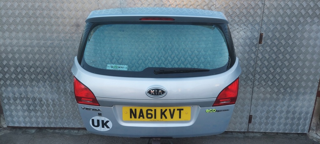 фото №1, Задняя крышка багажника kia venga bez ржавчина lak: 2r