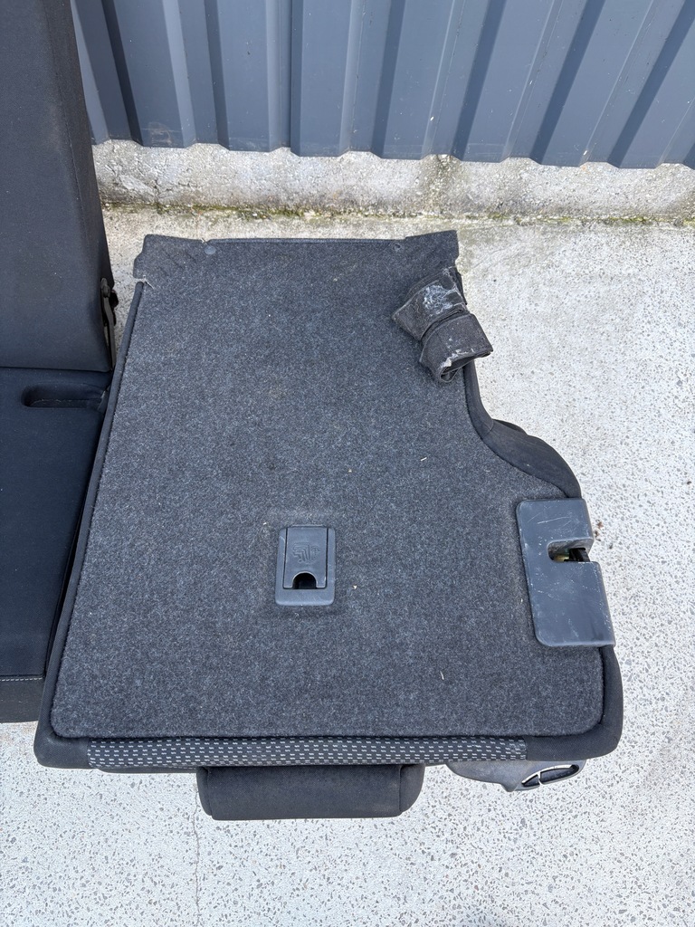 фото №15, Toyota auris i lift заднее сиденье задняя сиденья 09-12 5d europa