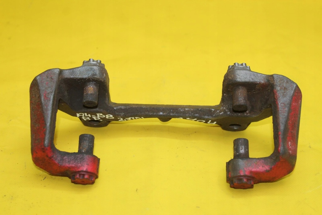 фото №1, Скоба суппорт правый перед a4 b8 2.7 tdi 320mm