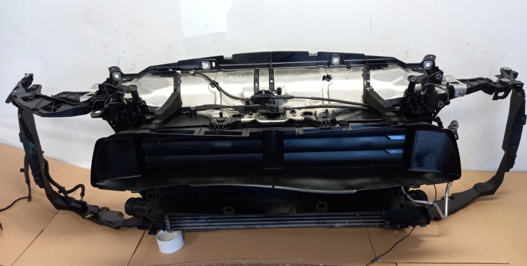 Ремень передний балка комплект радиатор porsche macan 3.0 d 2014-18 демонтаж в Украине