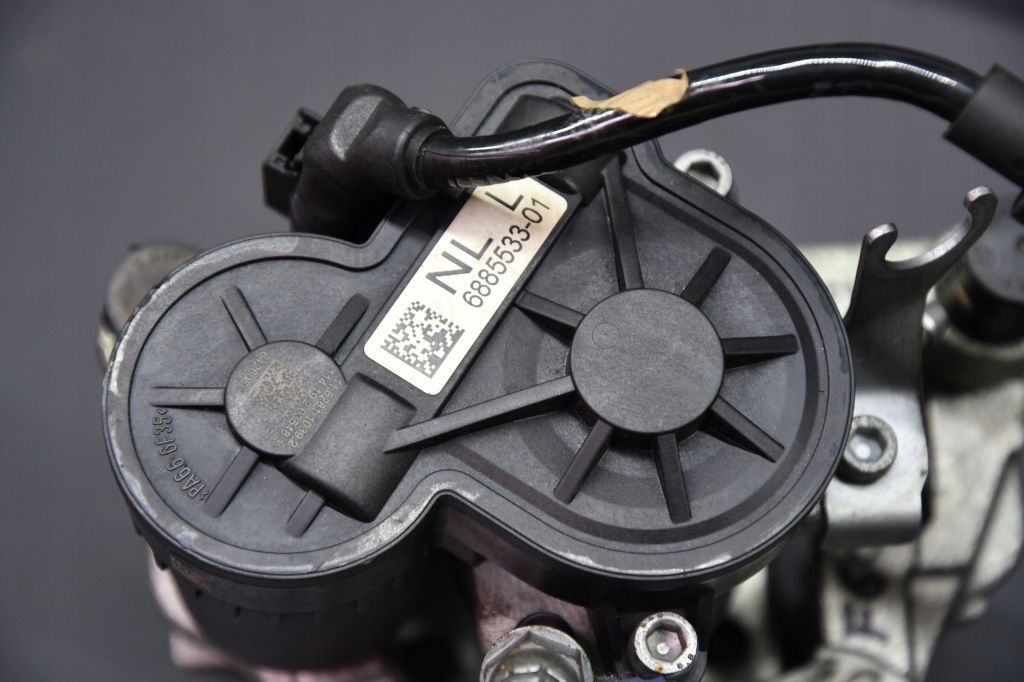 фото №5, Суппорт прижим левый задняя пабтрубок  bmw 1 f40 2 f44 x1 f48