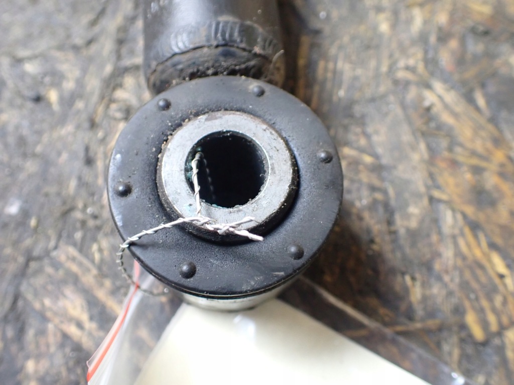 фото №7, Амортизатор правый задняя renault clio v 1,0 tce 2021r 562103002r 8613