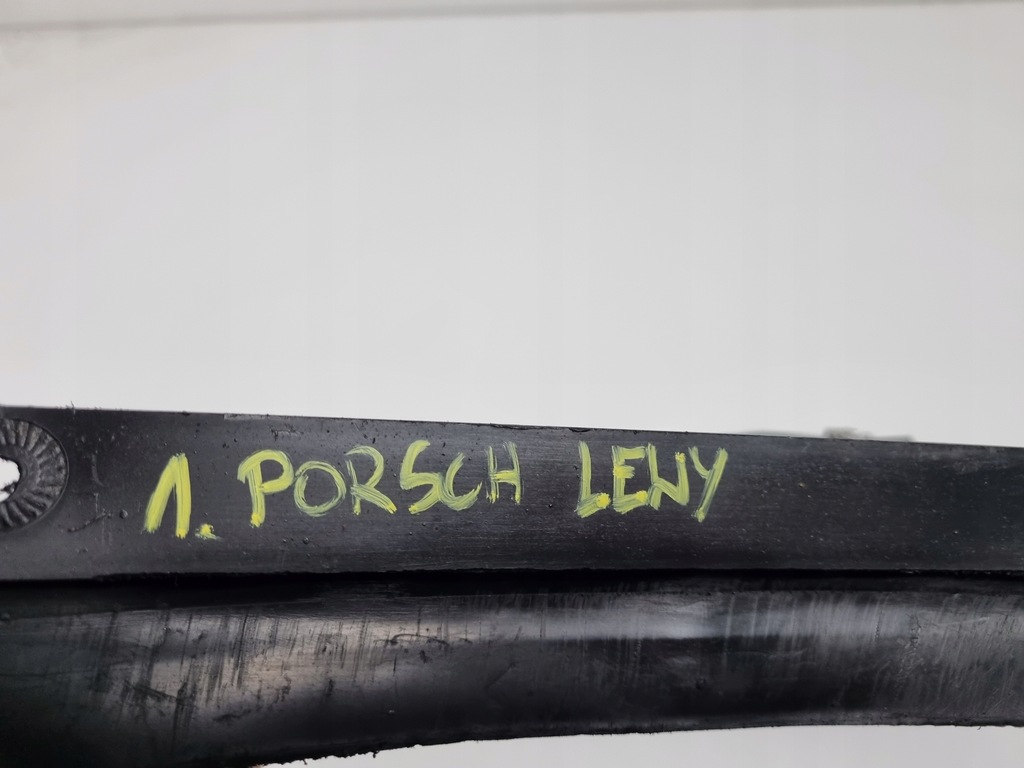 фото №8, Porsche taycan подкрылок левый перед 9j1809957b