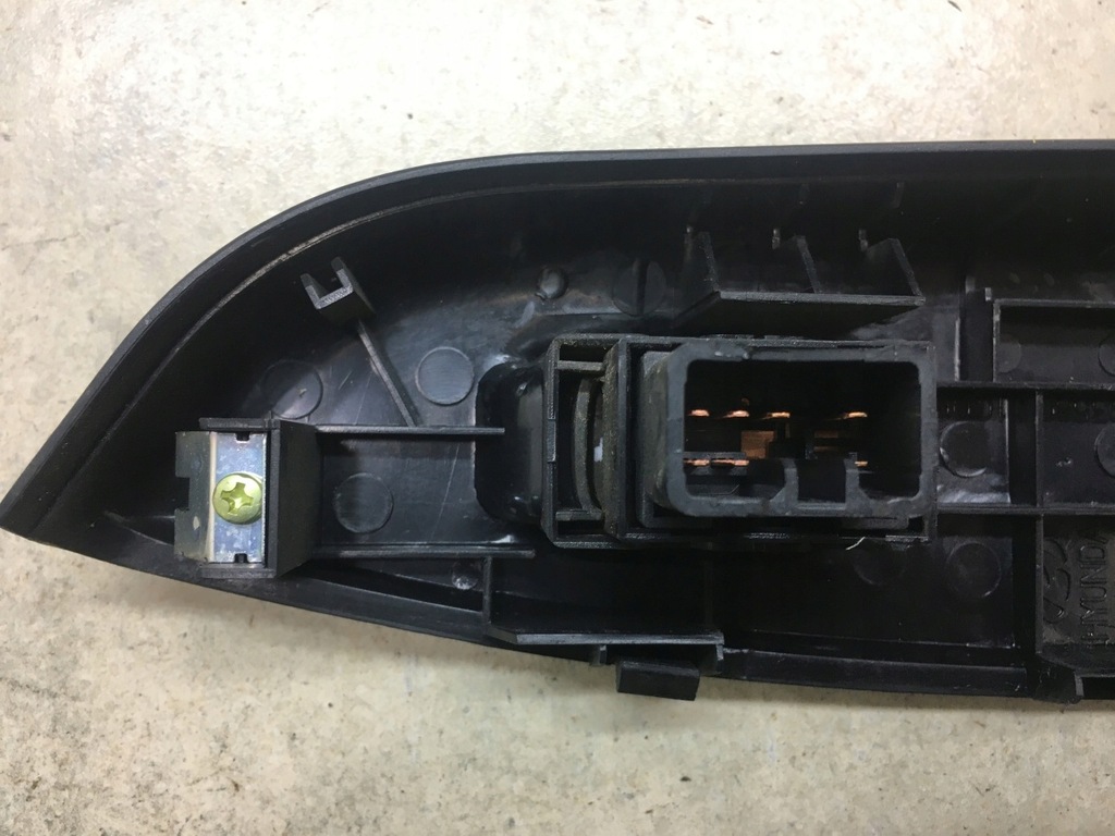 фото №6, Панель стекло правый перед hyundai getz 1.1 5d