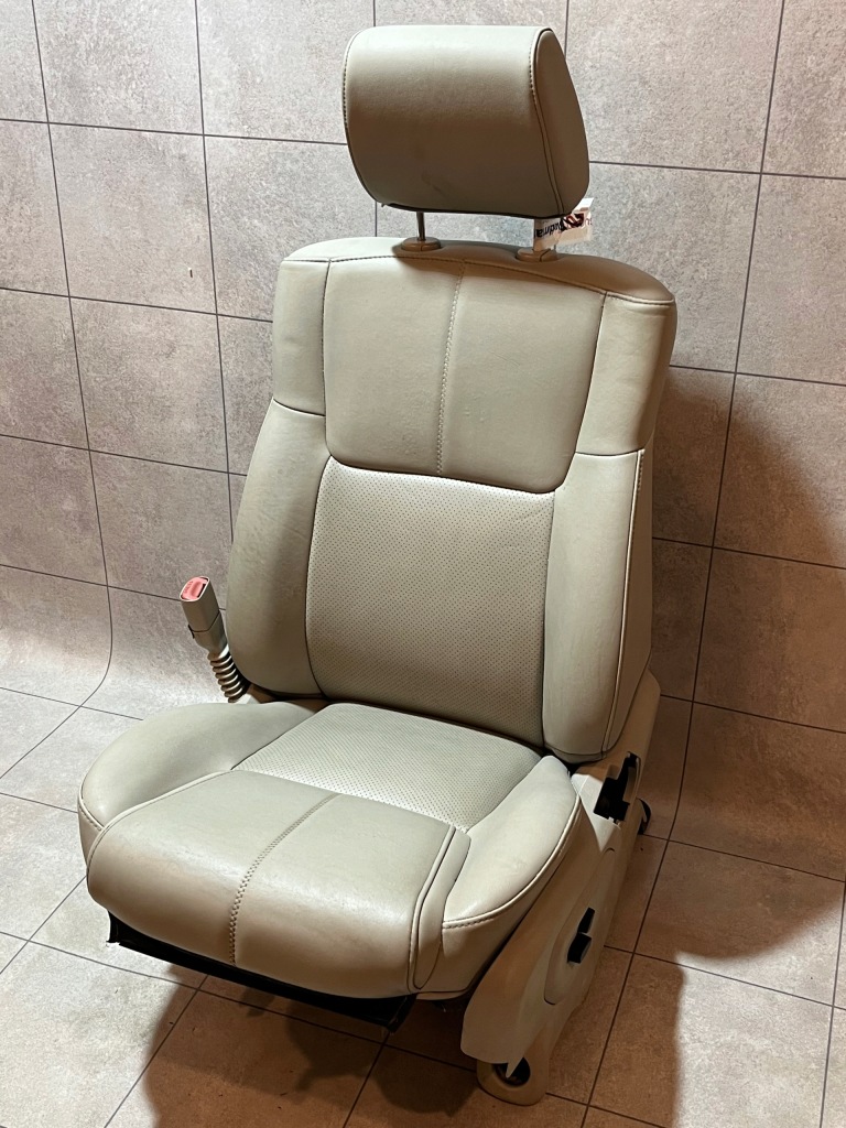 фото №1, Jeep commander xk xh сидіння водія шкіра гарний