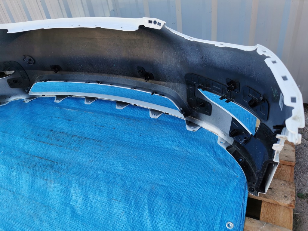 Купити Tesla y 1540100-05-b бампер перед передній