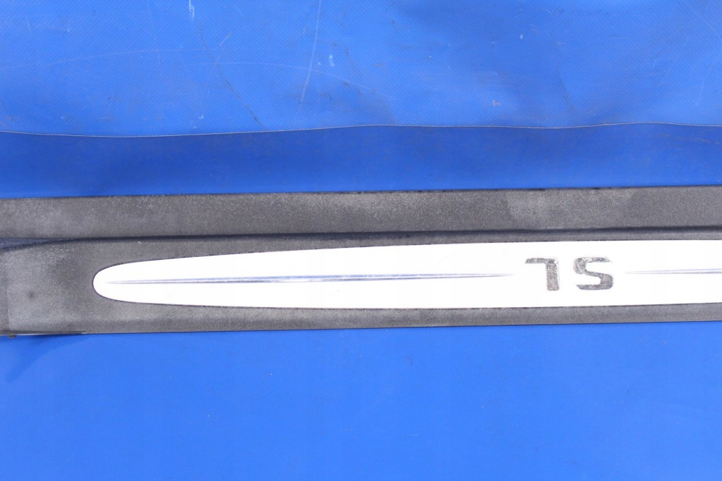 Накладка накладка  порога  правая mercedes sl r230 03r с Разборки