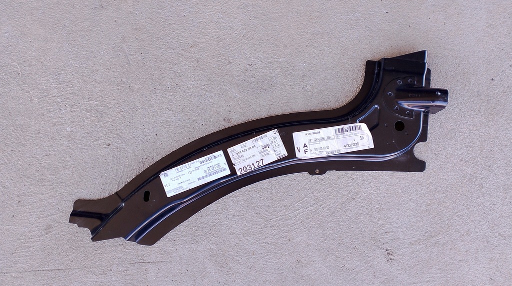 фото №1, Mercedes sprinter 910 a9106209300 подкрылок обшивка панель