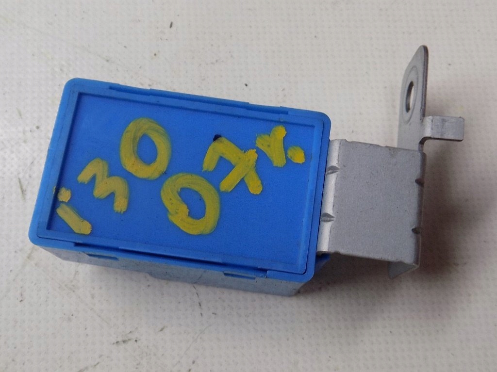 фото №4, Hyundai i30 fd 07 модуль звуковой сигнал пищалка 95710-2h000