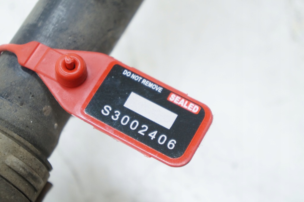 Volvo привідний вал ліва перед ліве s80 v70 v60 s60 d3 6g9n-3b437-cd 30783201 Недорого