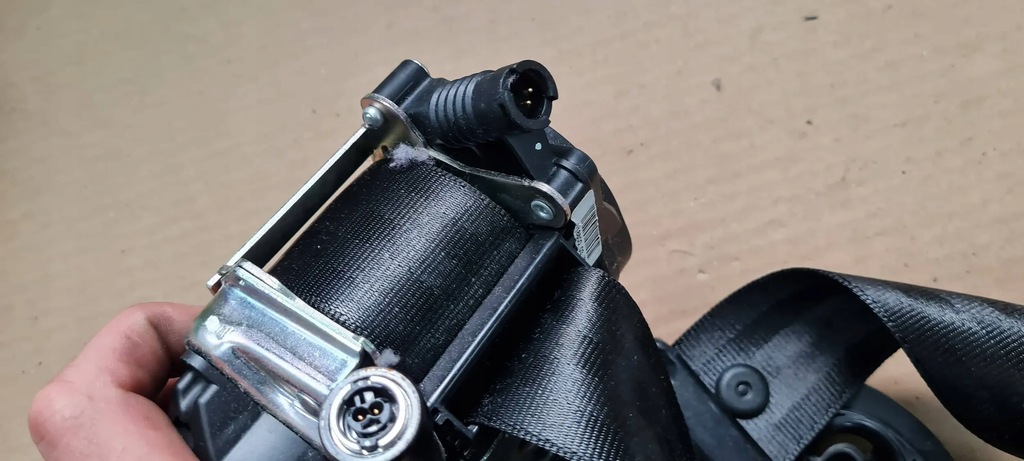 фото №6, A4 b9 8w pas безопасности правый перед 8w0857706 v04 a5 8w