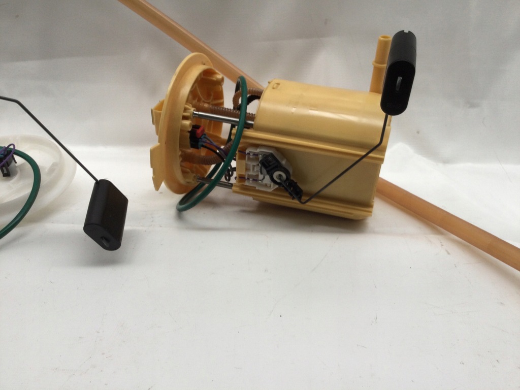 фото №4, Насос бака пального jeep grand cherokee wk2 dodge durango 28145390-06