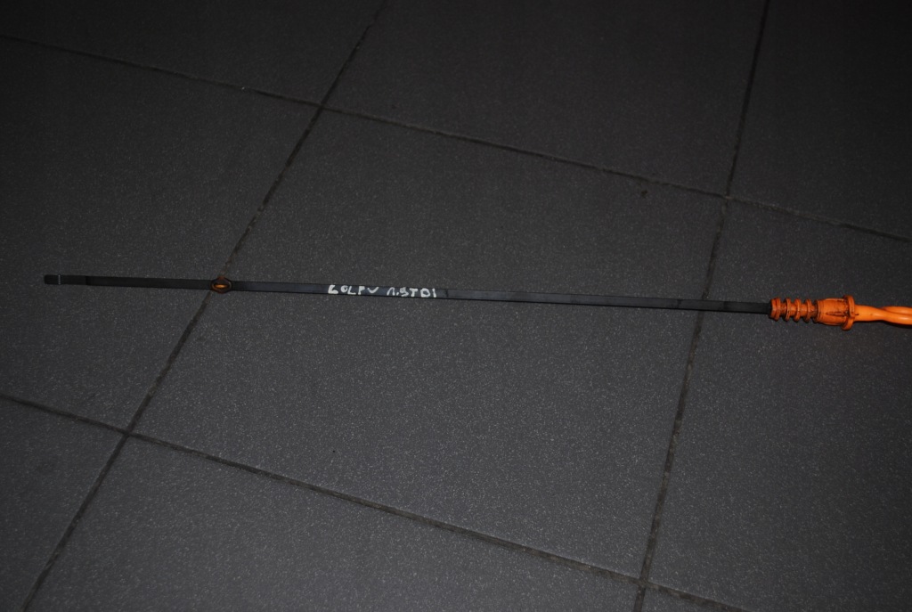 фото №1, Щуп щуп оливи vw golf v 1.9 tdi 038115611b