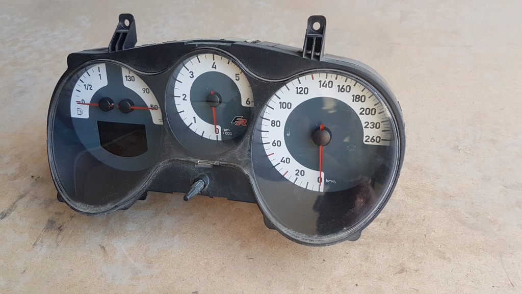 фото №1, Счетчик seat leon ii 1p0920825a