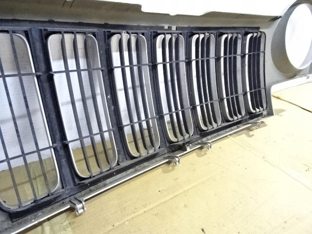 фото №7, Решітка радіатора jeep cherokee 01-04 5gf25trmae c-19790b