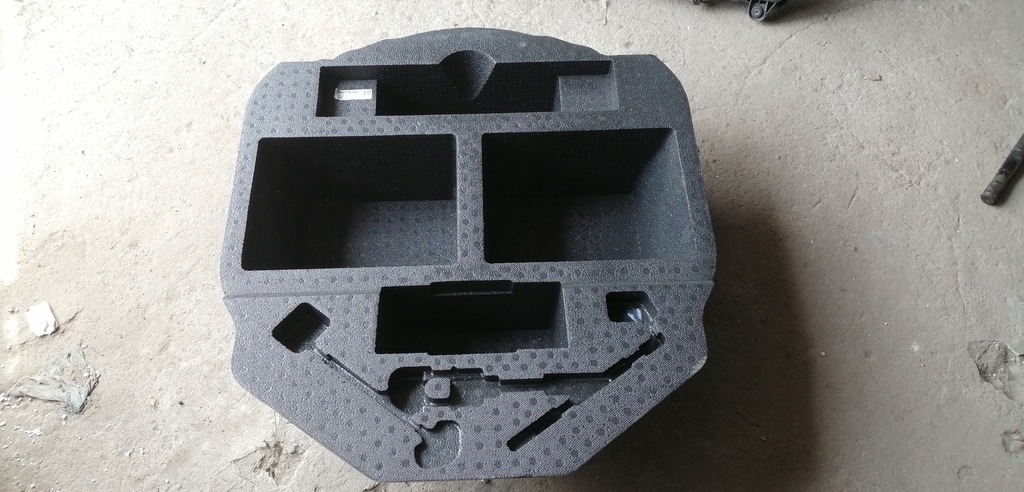 фото №1, Mazda 6 gh 08-12 hb вкладиш колеса запасного