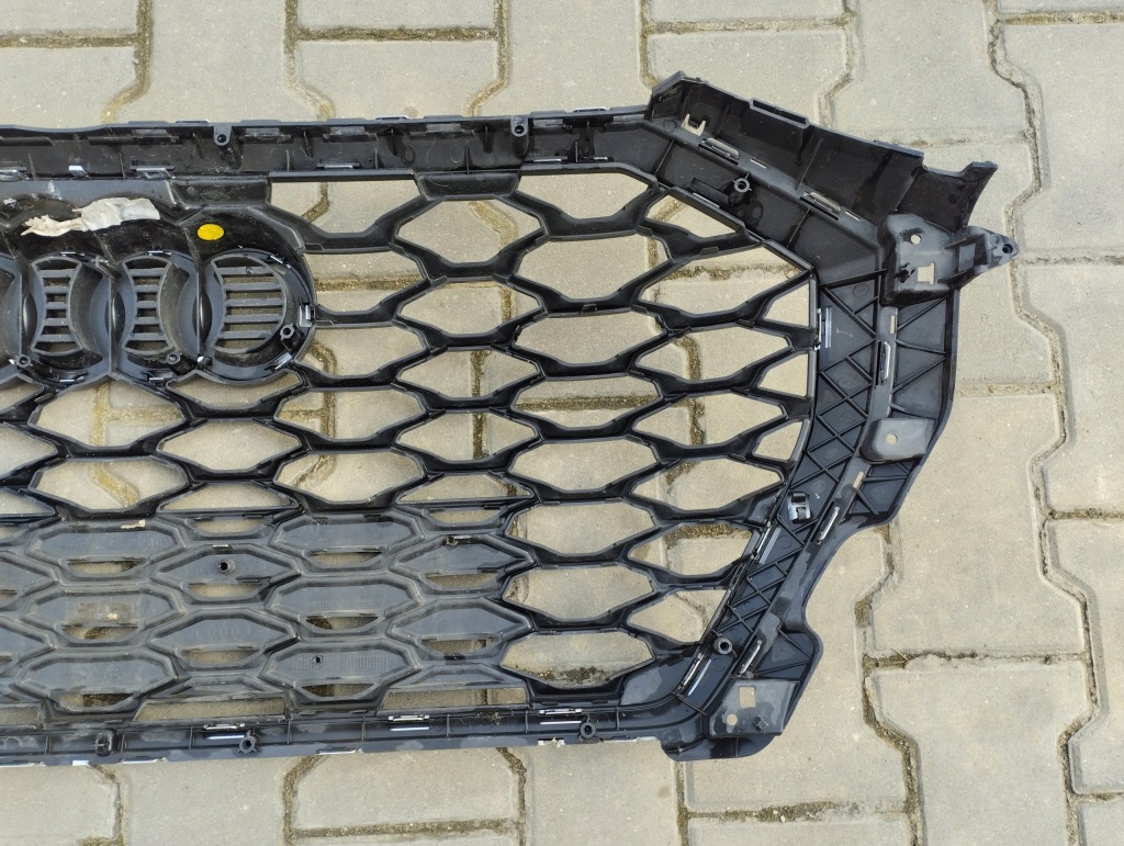 Audi q3 2 решётка  радиатора решётка радиатора 83f853651 Оригинал