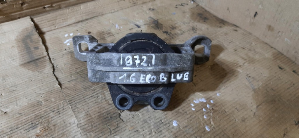 фото №1, Кронштейн подушка кронштейн двигуна ford focus mk3 307396