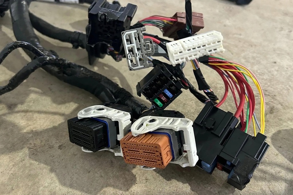 фото №12, Жгут двигателя renault 240119399s 1.6l 2024