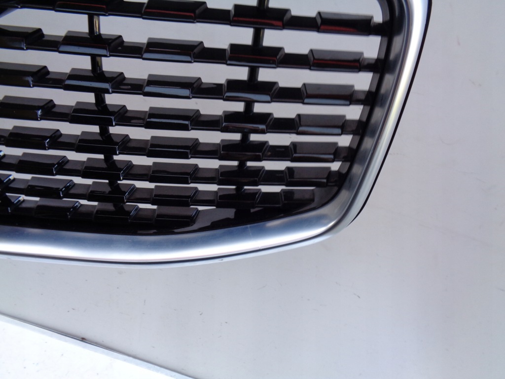 фото №2, Решётка радиатора решётка радиатора volvo xc60 ii 17- r-design pod камера