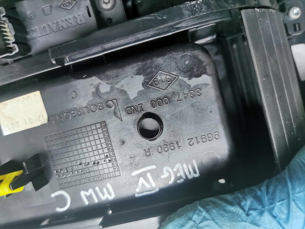 фото №10, Тунель панель середній renault megane iv 969121990r