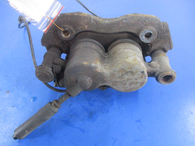 фото №5, Mercedes sprinter w906 3.0cdti скоба супорт гальма перед лівий