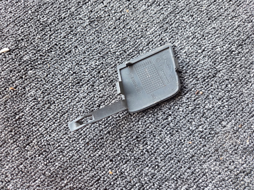 фото №2, Заглушка бампера перед renault kangoo ii 8200501601