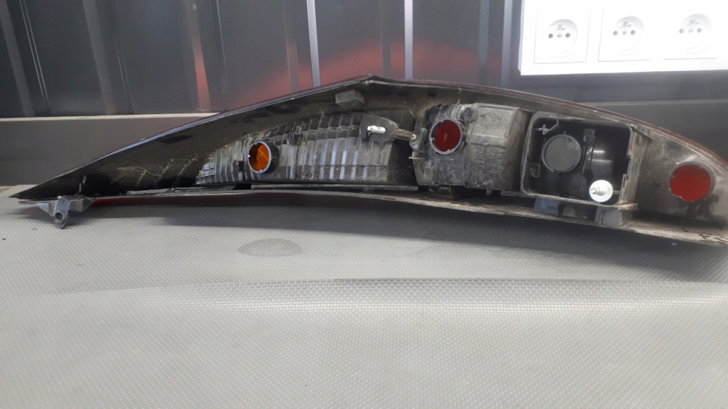 Лампа левая lancia ulysse 02-10r Доставка