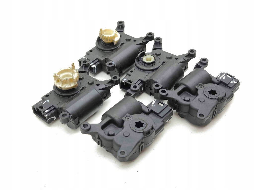 фото №6, Seat ateca моторчик крышка обдув 2016 5q0907511a