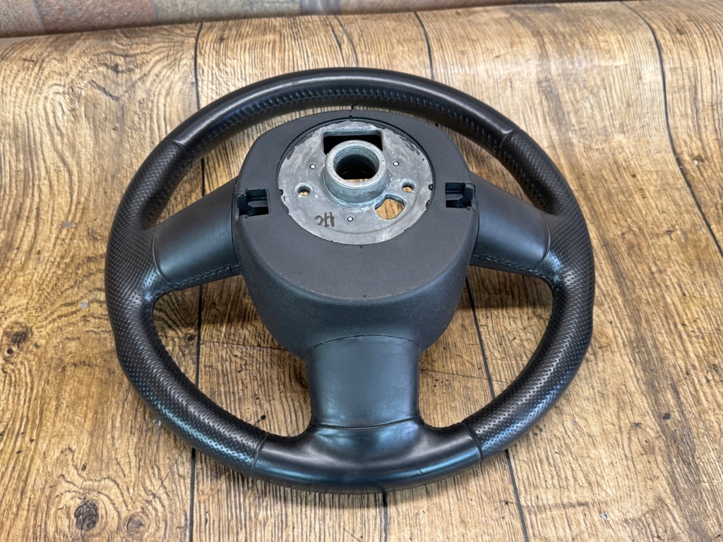 фото №9, Audi a3 8p повітропровід czarna триспицева шкіра шкіряний 8p0419091ck