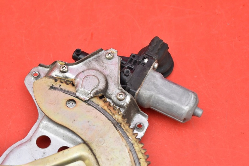 фото №8, Подъемник стекло левый перед eu suzuki swift iv 3d