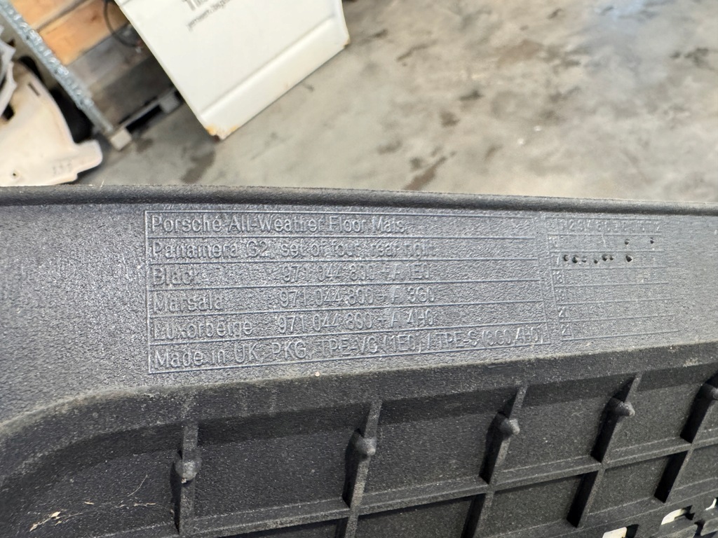 фото №13, Porsche panamera 971 килимки гумові комплект