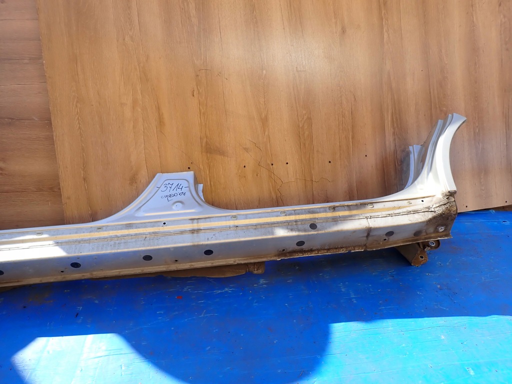 фото №5, Corolla verso ii 04-08 поріг лівий