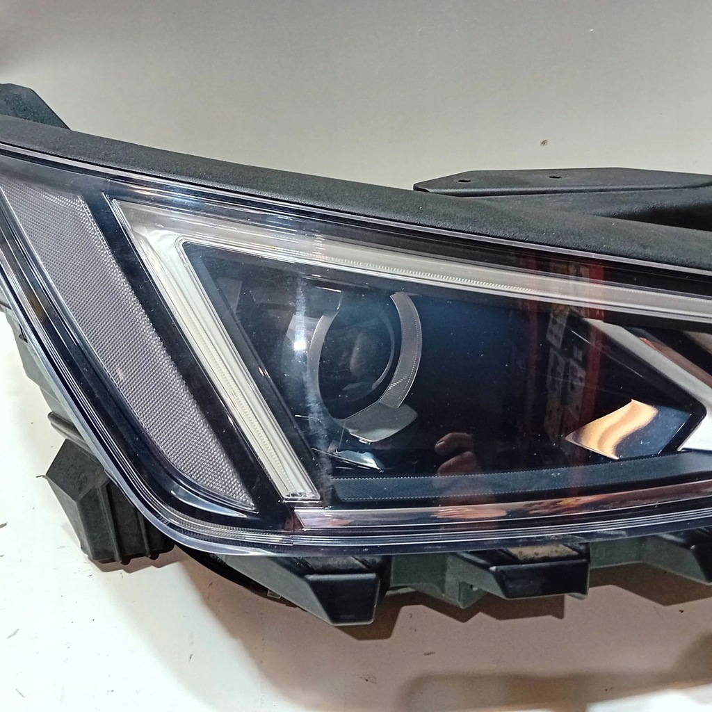 фото №8, Hyundai elantra vi lift лампа правая передняя правый перед