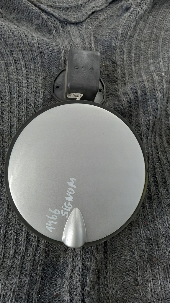 фото №1, Крышка заливной opel signum 07r 1,9td hb