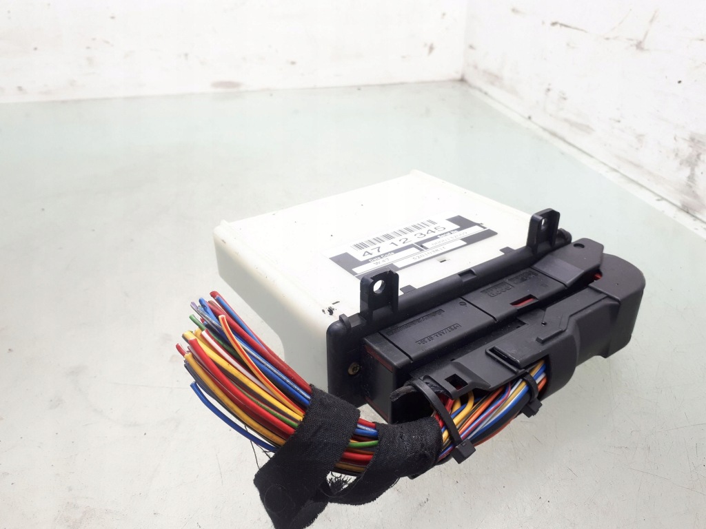 Купити 1998 saab 9-5 блоки управління 4712345