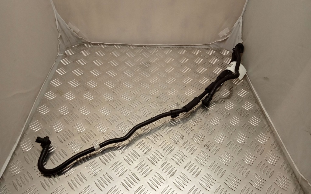 фото №1, Bmw 2 f22 f23 wąż / трубка вентиляційна трубка