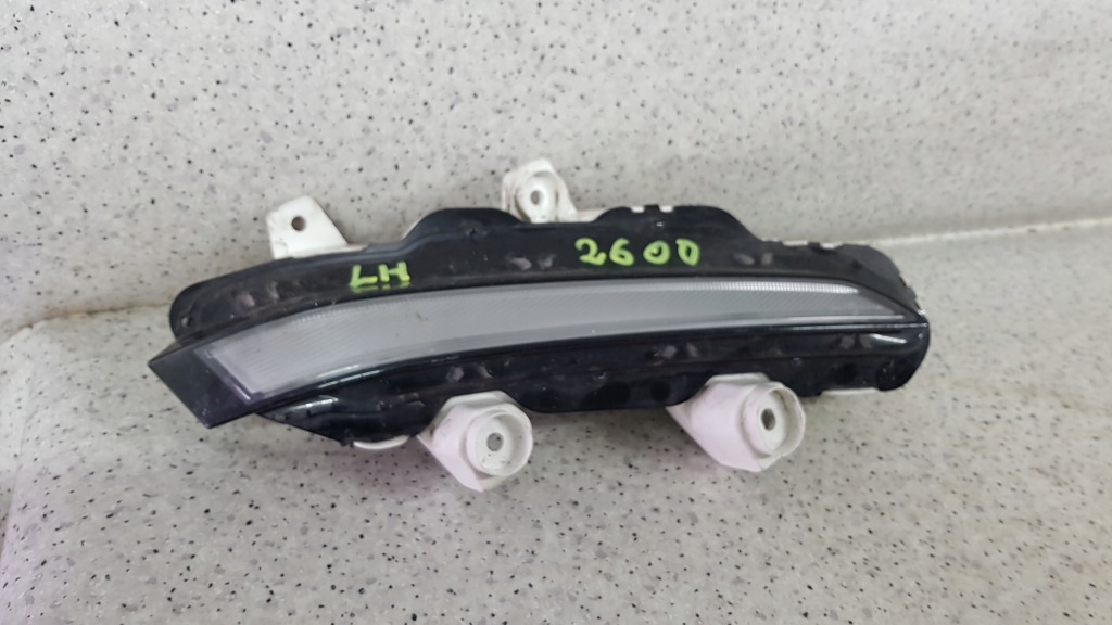 Купить Peugeot 208 2 2019 - левый фара drl led 2600