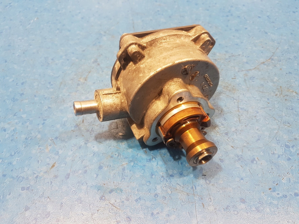 фото №9, Bmw 6 e63 3.0 638i n52b30a насос вакуум 200400089