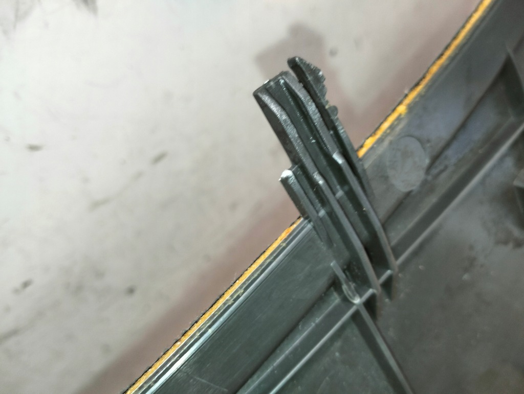 фото №12, Защита обивка обшивка крышки багажника задняя audi tt 8n lata 1998-2006