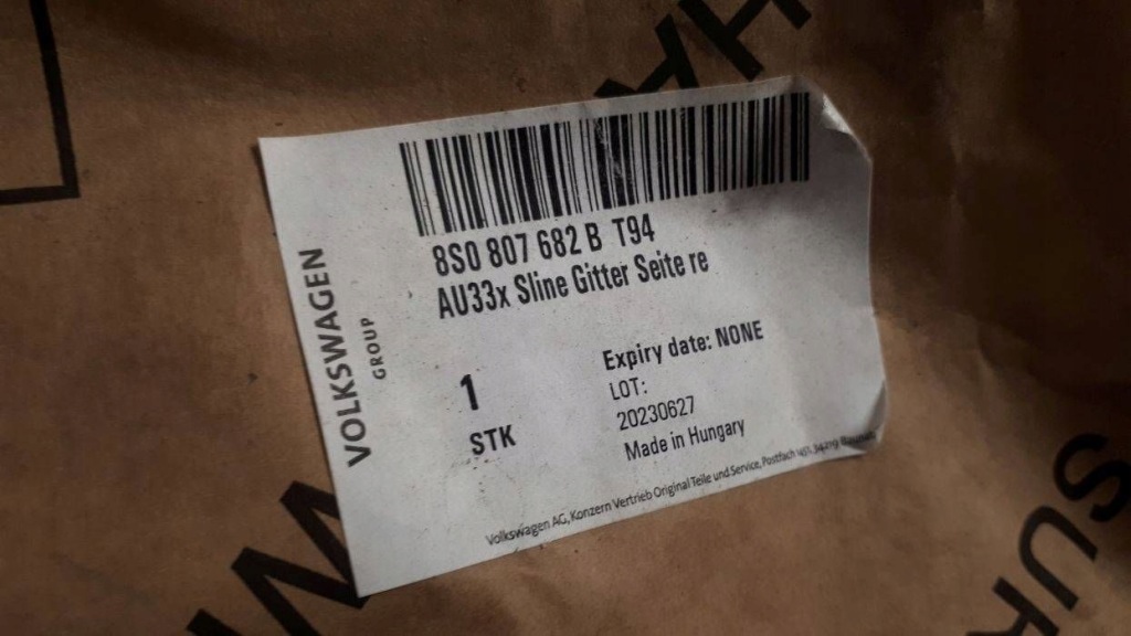 Audi tt s-line 2014-2018 решітка бампера права перед 8s0807682b Зі Шроту