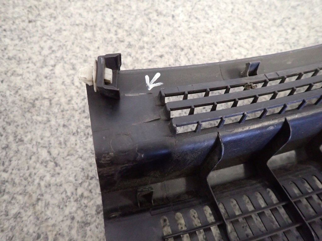 фото №6, Suzuki swift 04-10 жабо правое пластиковый jp