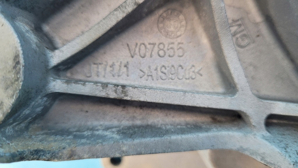 фото №15, Opel insignia b gsi 21r кронштейн кронштейн кронштейн коробки передач 23377401