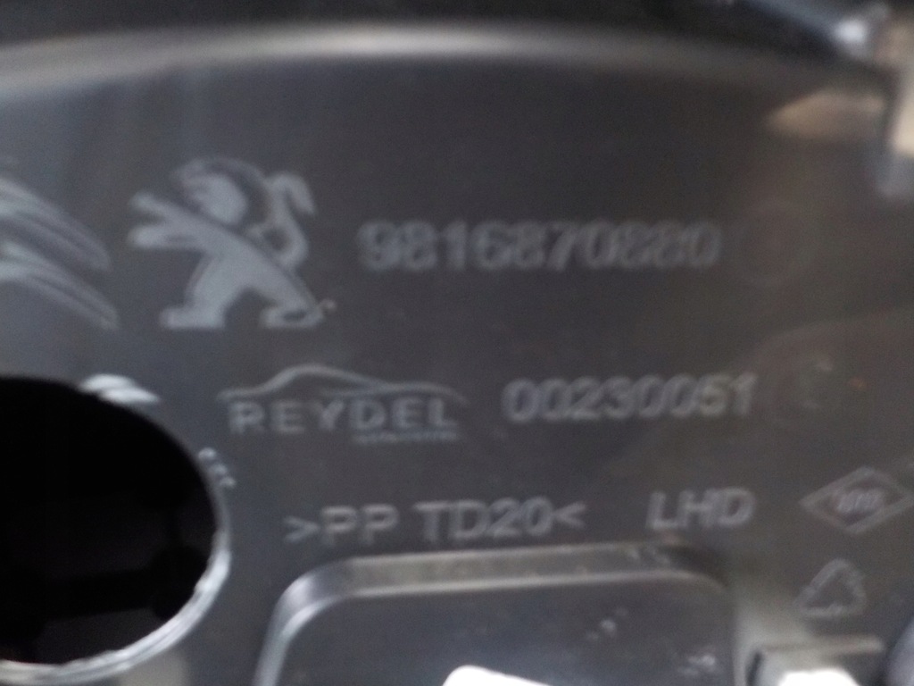 фото №7, Панель приладів консоль приладова toyota proace city 1.5bluehdi 2023r 9816871180